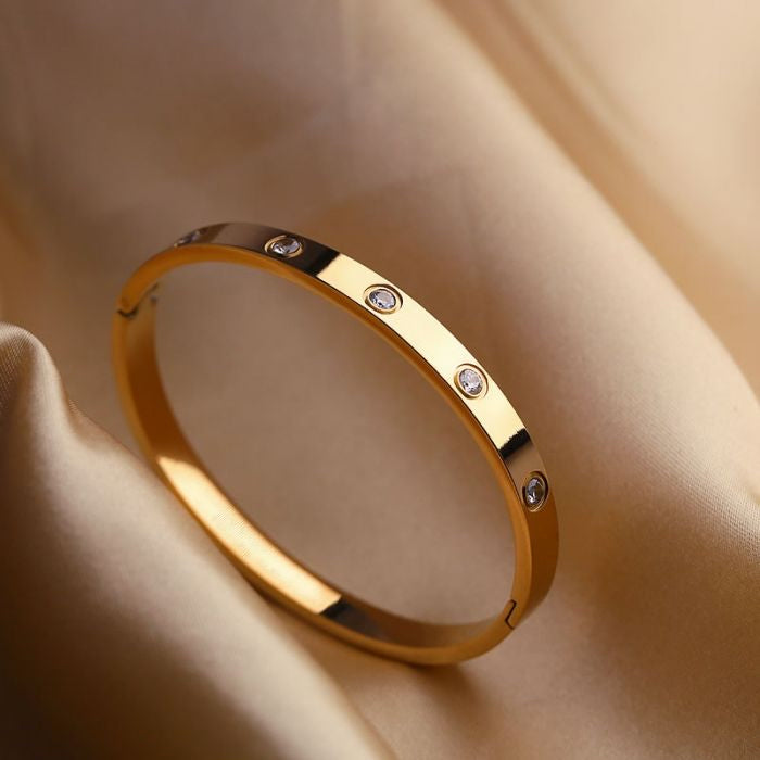 Crystal Stone Bangle -Gold