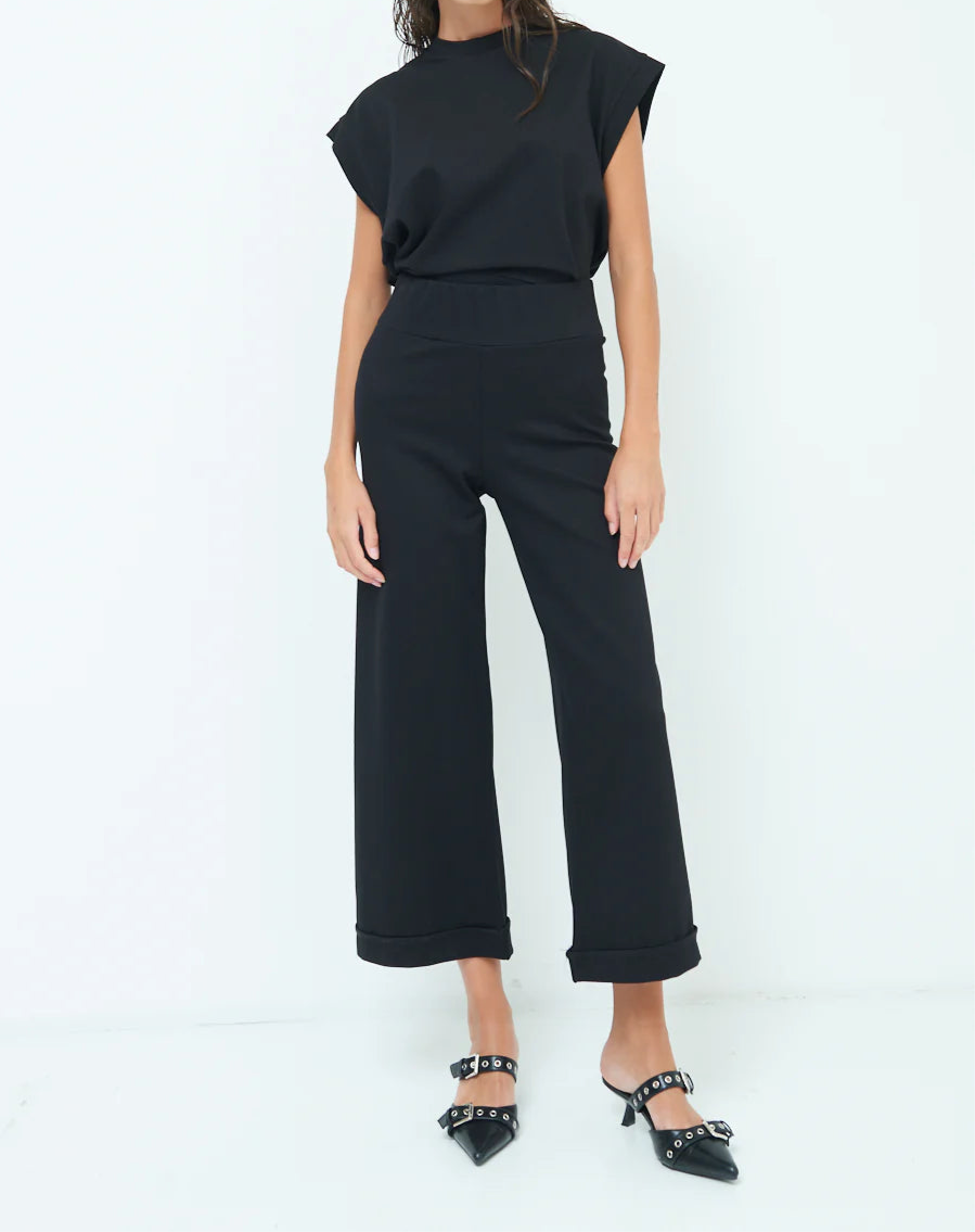 High-waisted wide-leg pants with cuffed hem