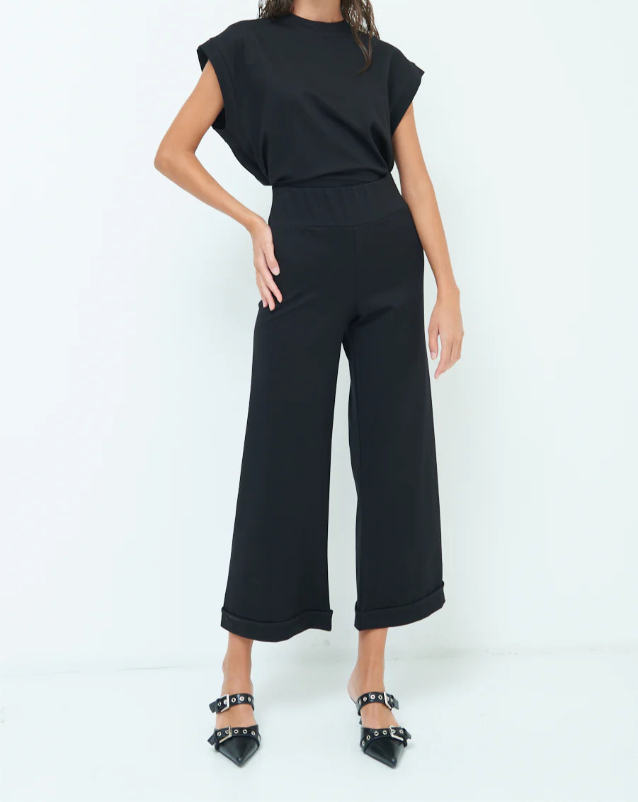 High-waisted wide-leg pants with cuffed hem