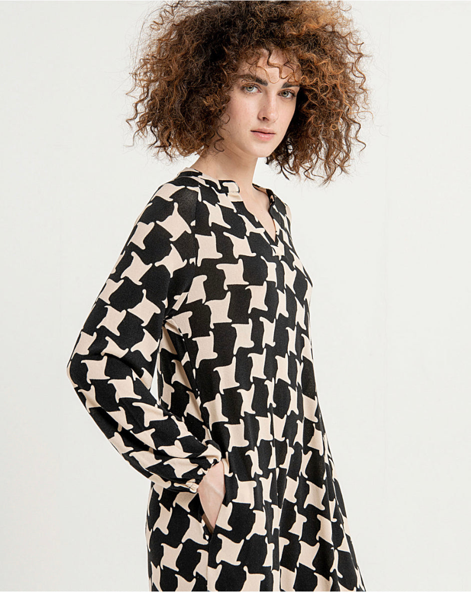 Surkana Long Soft Knitted Dress with Pockets - Black/ Camel