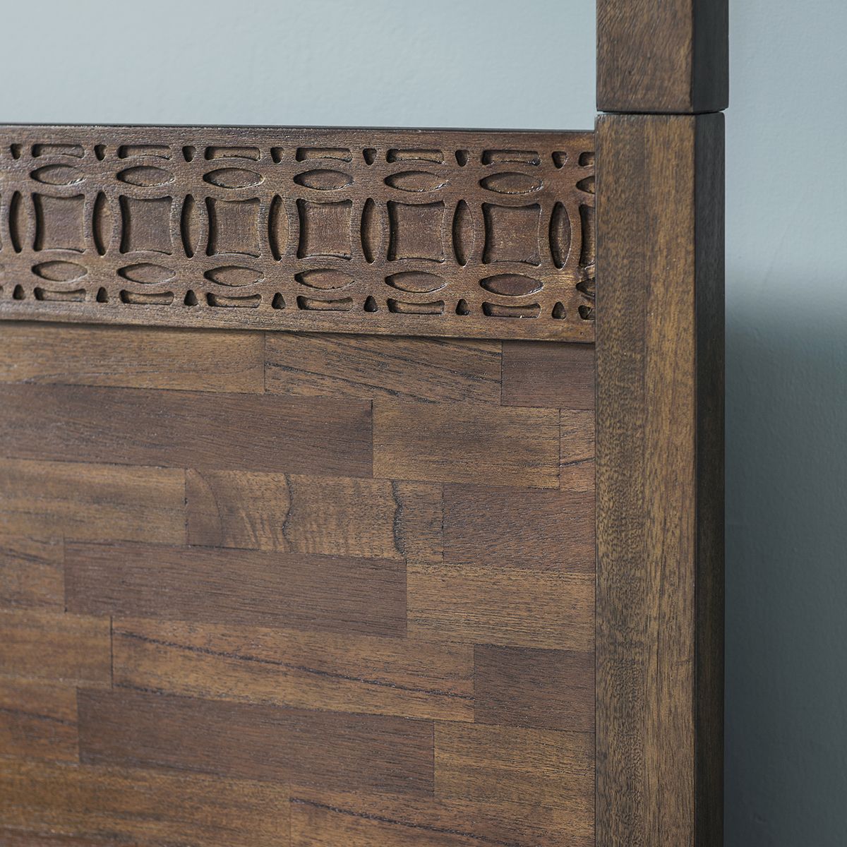 Sia Brown 4 Poster Bed Frame - Super King ( 180 x 200)