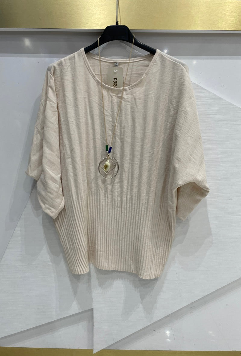 Mid Sleeve Pleat Detail Top with Necklace