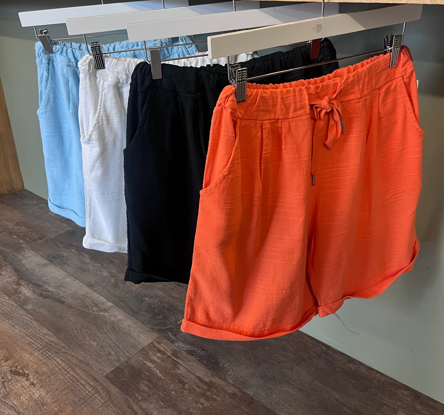 Made in Italy Elasticated Waist Linen Blend Shorts