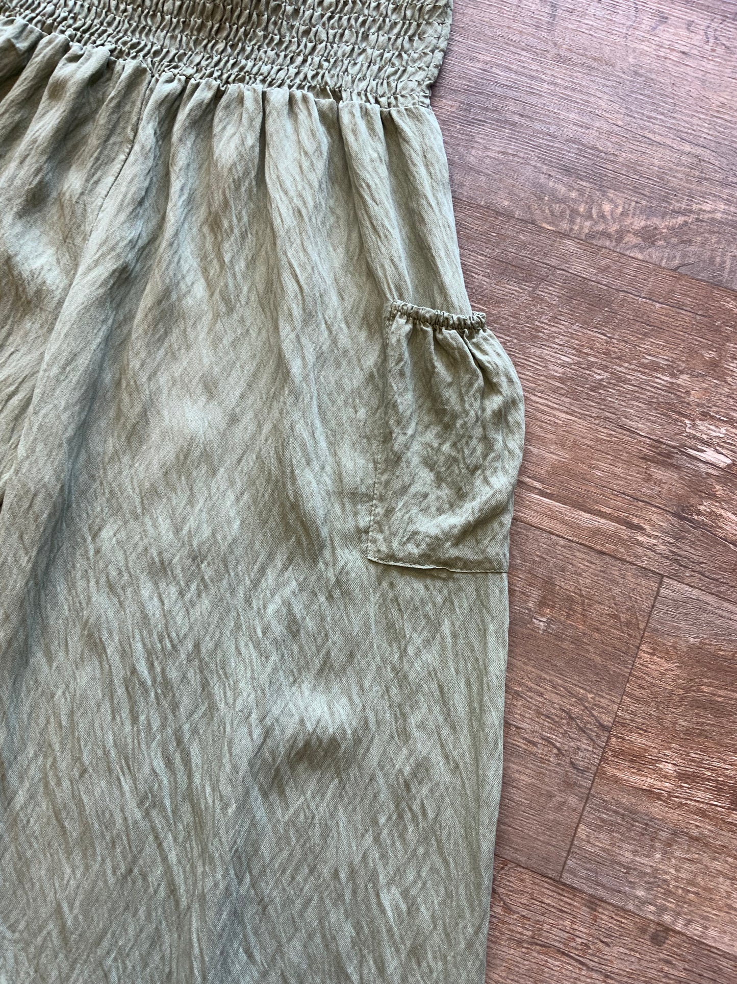 Harem pants with side pocket