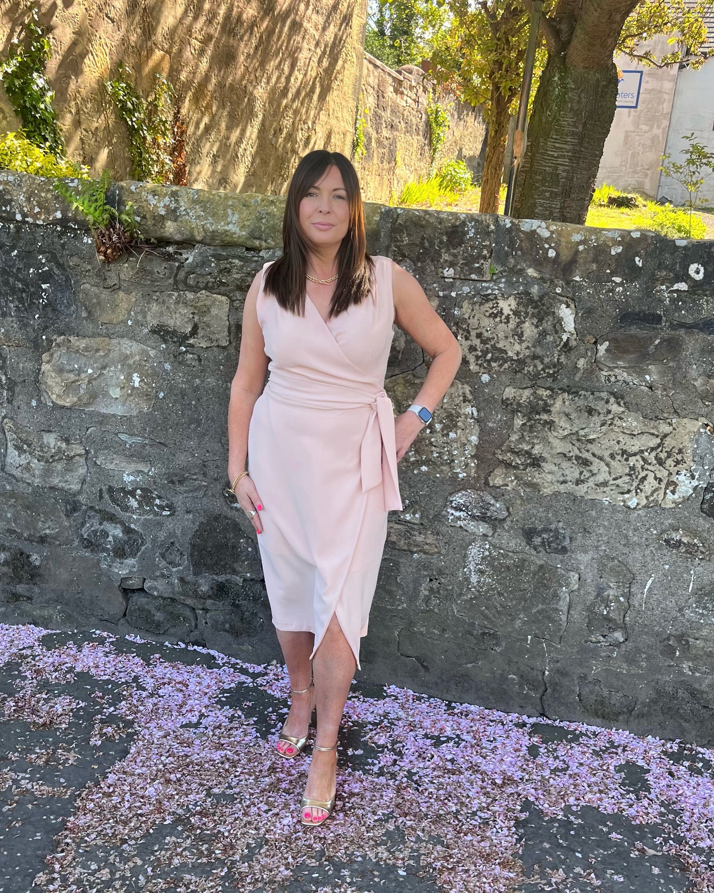 Access fashion wrap dress with back opening