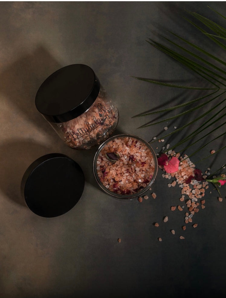 Bettyhula Secret Wonder Oil Bath Salts