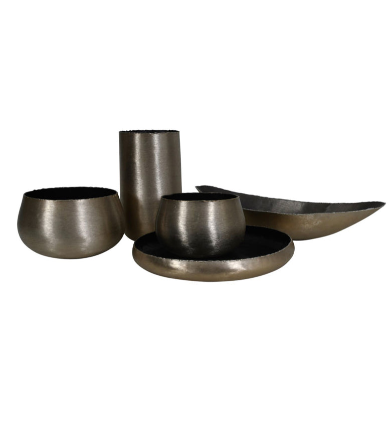 Molten Brushed Gold Round Metal Platter - 43cm diameter