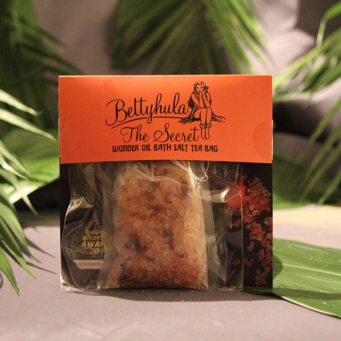BettyHula The Secret Wonder Oil Bath Salts Tea Bag
