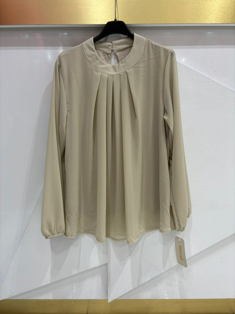 Soft Flowing Chiffon Round Neck Lined Blouse