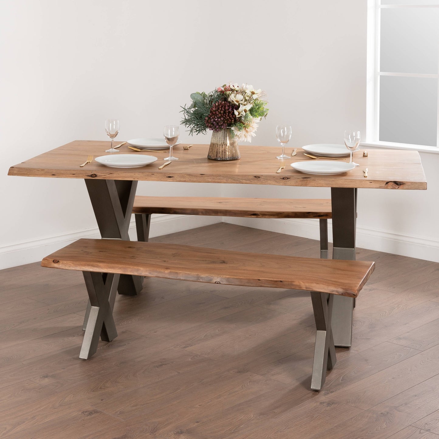 Live Edge Collection - Dining Table - 4/6 seat