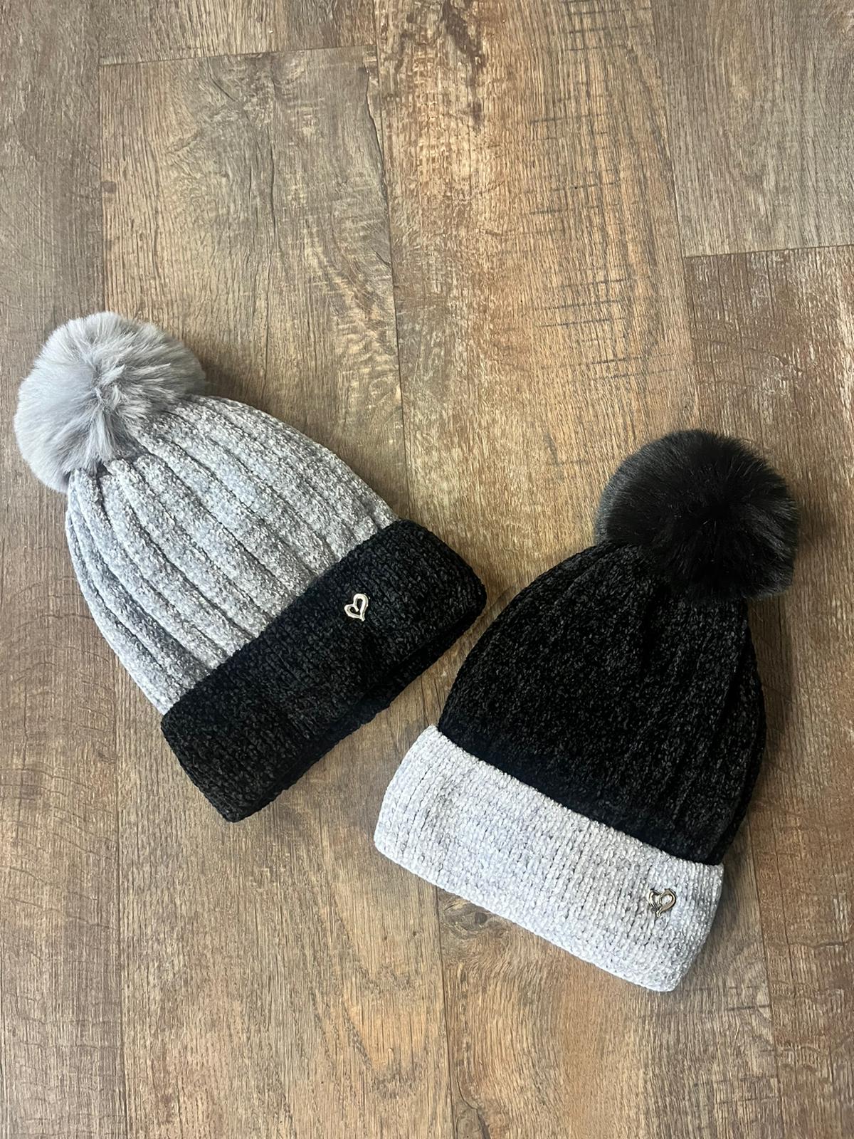 Contrast Band Fluffy lined Hat