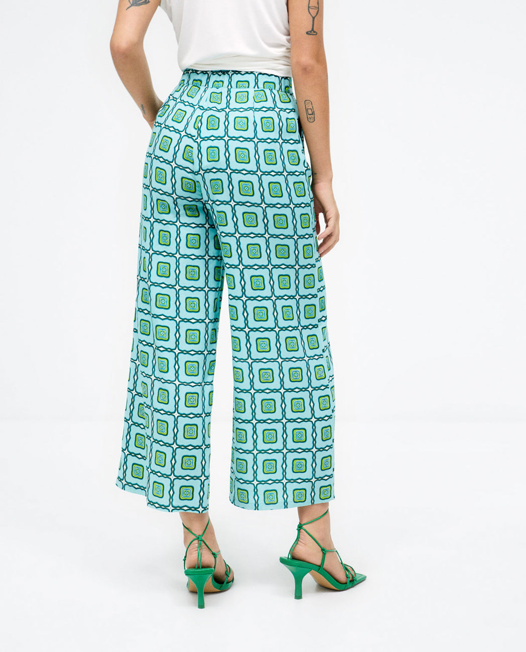 Surkana Geometric Print Trousers - Green