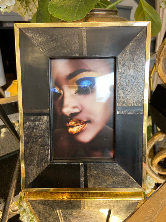 Rita 6 x 4 Black & Gold photo frame